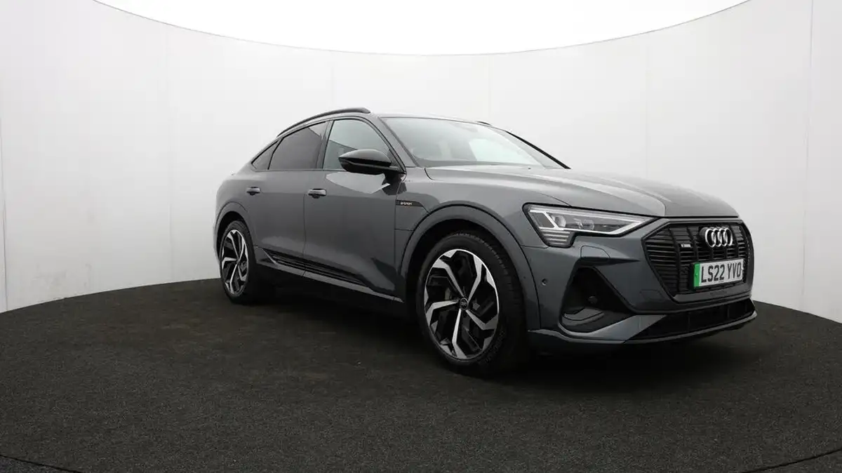 2022-audi-e-tron-50e-black-edition-sportback-big-44