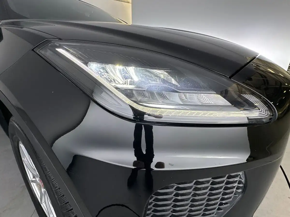 2020-jaguar-e-pace-20-i4d-r-dynamic-s-150ps-awd-big-4
