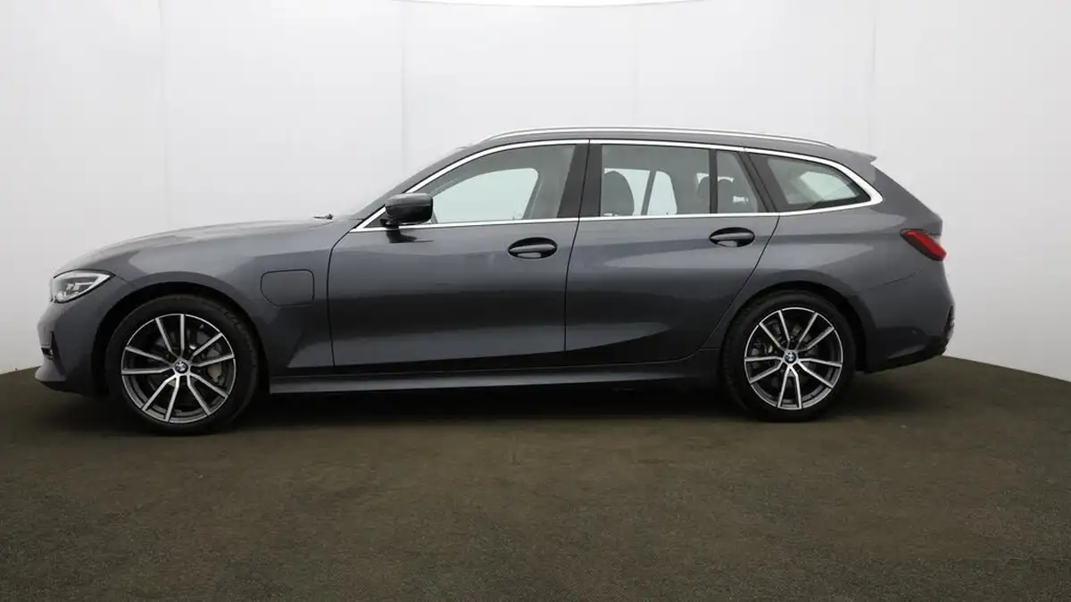2021-bmw-3-series-20-330e-sport-pro-touring-5d-big-72