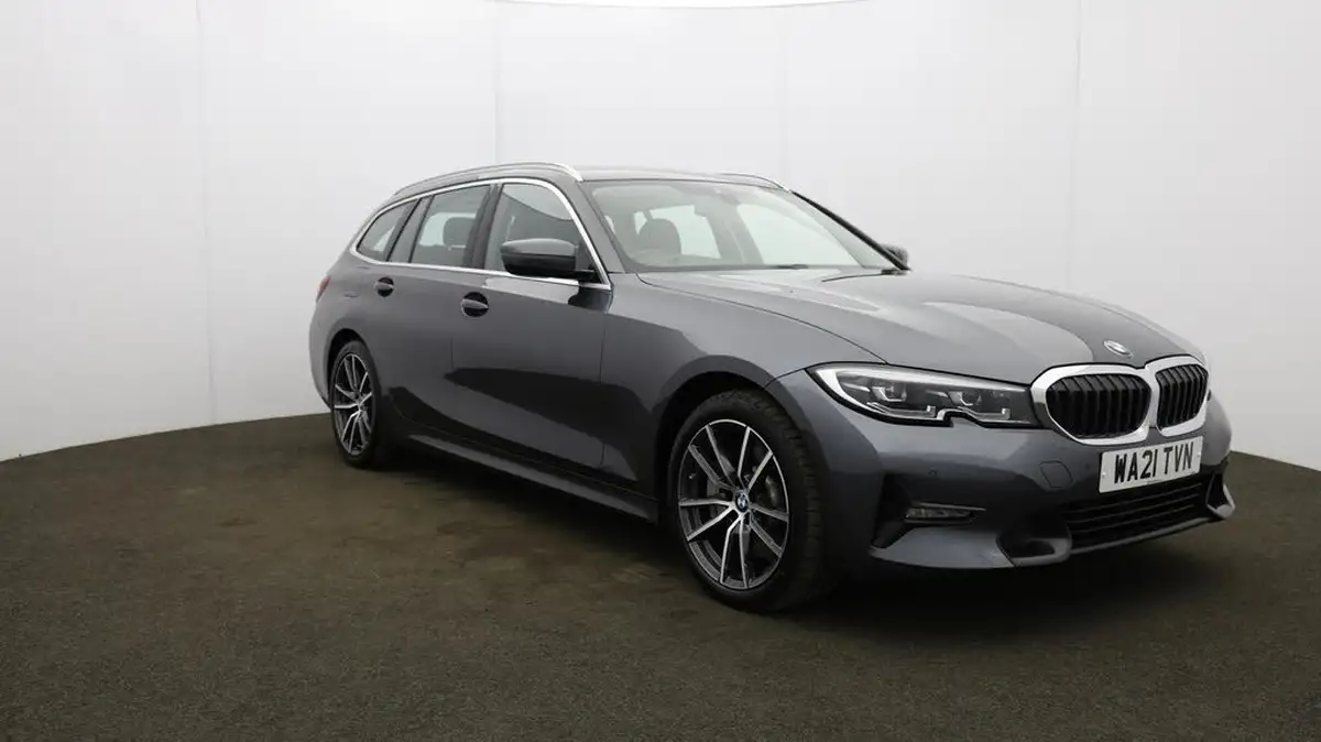 2021-bmw-3-series-20-330e-sport-pro-touring-5d-big-48