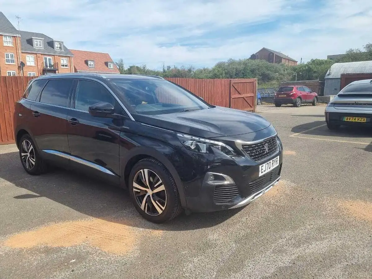 2020-peugeot-5008-suv-12-puretech-gt-line-eat8-big-0