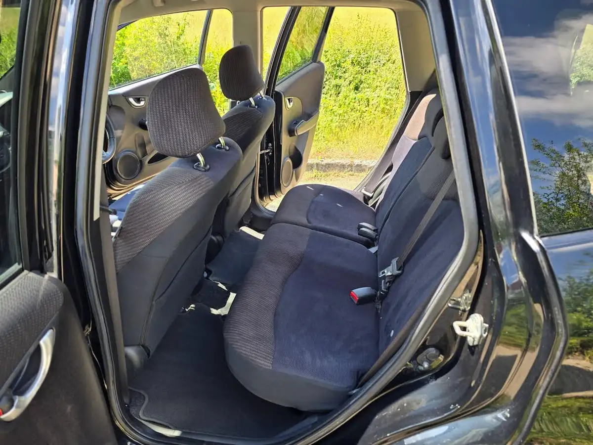 2013-honda-jazz-14-es-plus-cvt-big-39