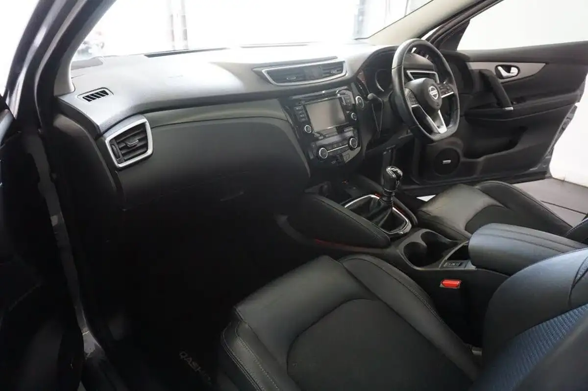 2019-nissan-qashqai-13-dig-t-tekna-140ps-big-17