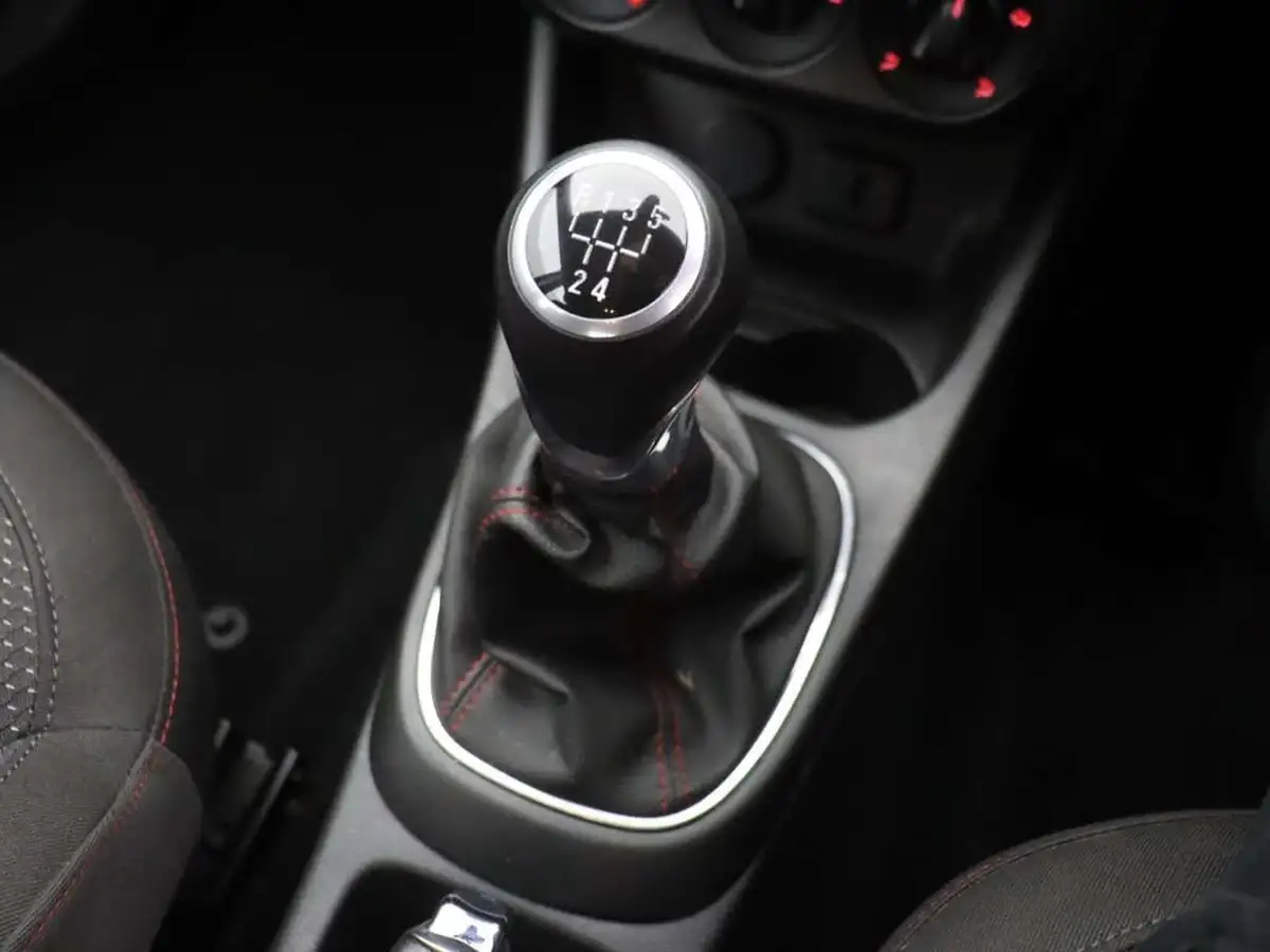 2018-vauxhall-corsa-14i-sri-nav-90ps-ecotec-5d-big-32