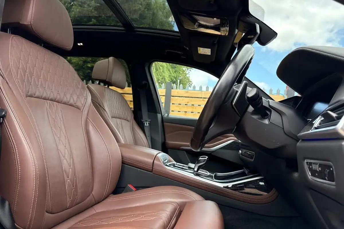 2022-bmw-x7-30td-xdrive-40d-m-sport-big-21