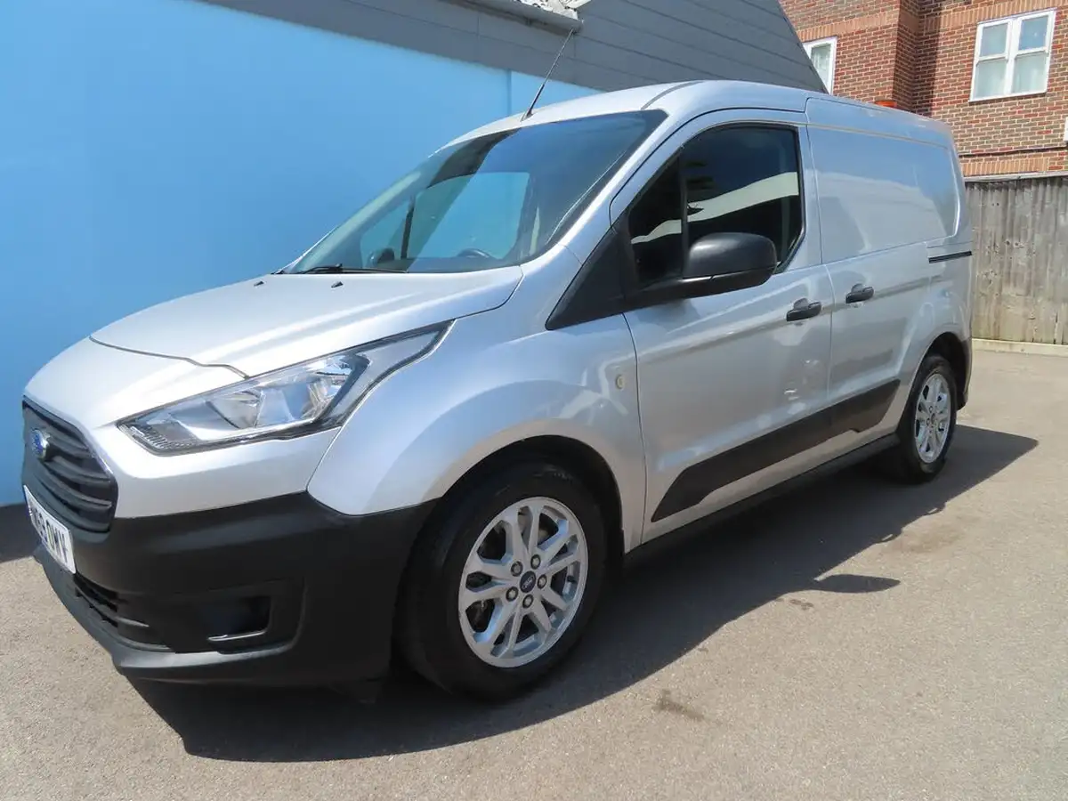 2020-ford-transit-connect-big-4