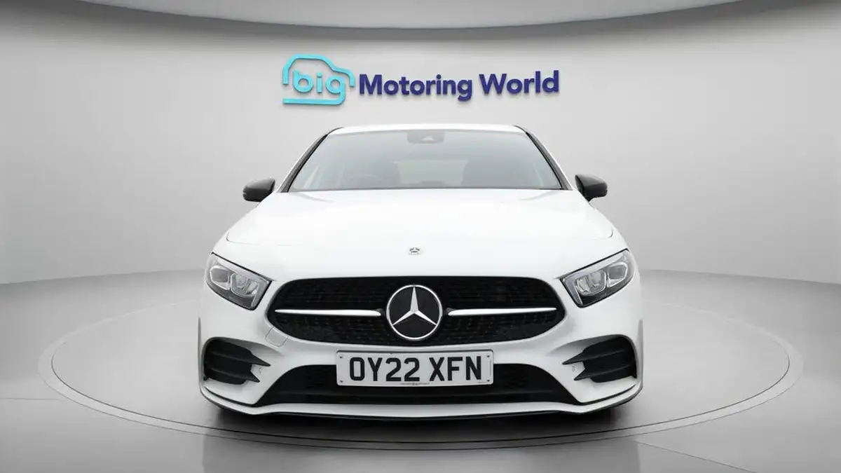 2022-mercedes-benz-a-class-13-a180-amg-line-executive-edition-hatchback-5d-7g-dct-big-2