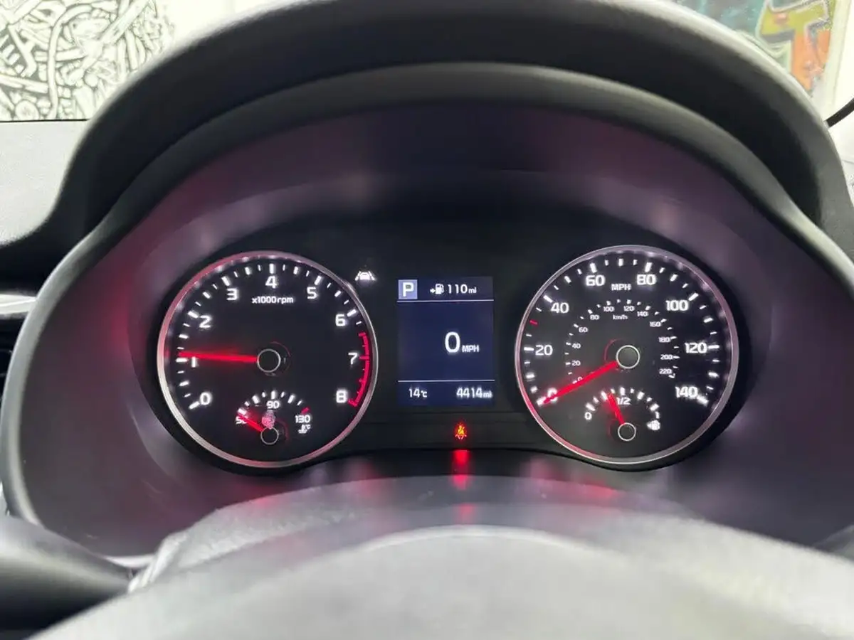 2020-kia-stonic-10-t-gdi-4-dct-big-23