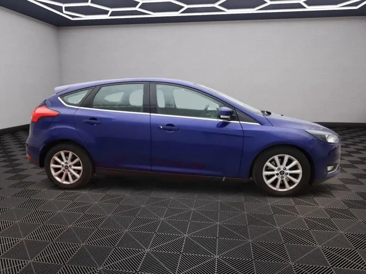 2015-ford-focus-20tdci-titanium-hatchback-powershift-big-6