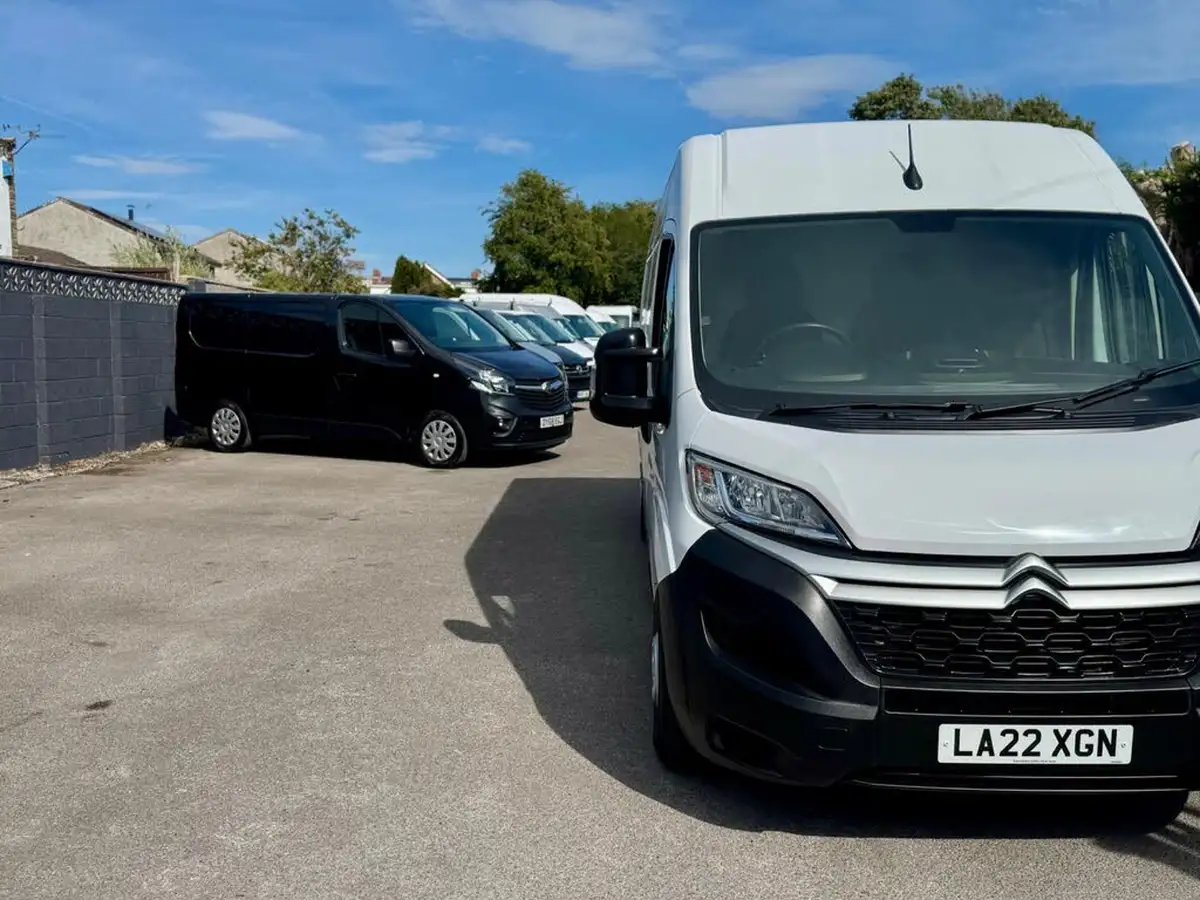 2022-citroen-relay-22bluehdi-35-l3h2-enterprise-panel-big-2