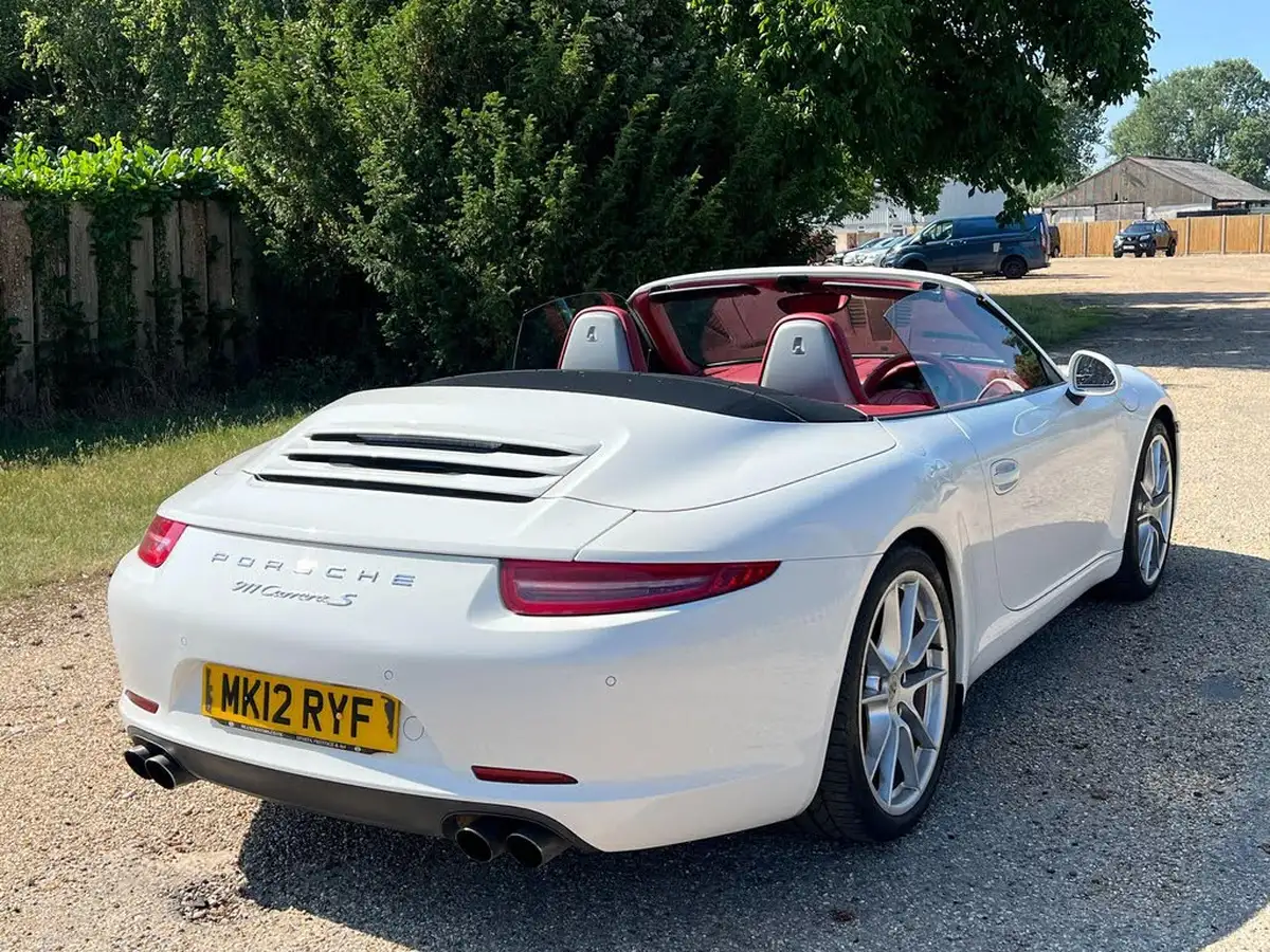 2012-porsche-911-38-carrera-s-400bhp-cabriolet-big-8