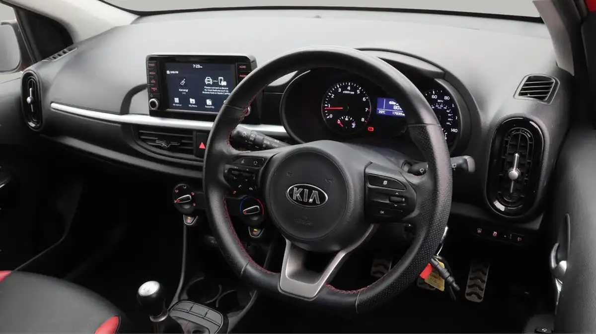 2019-kia-picanto-125-gt-line-big-9