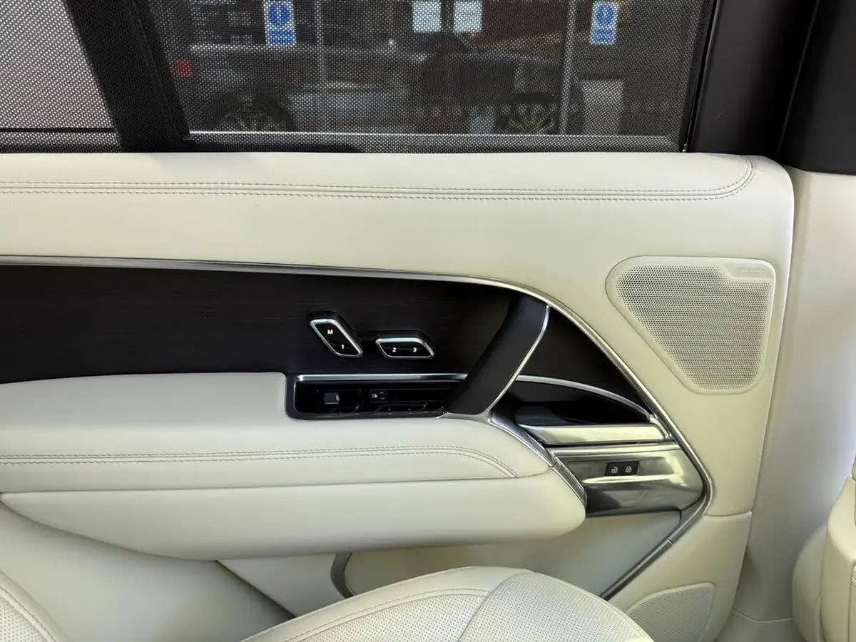 2024-land-rover-range-rover-30-d350-se-big-43