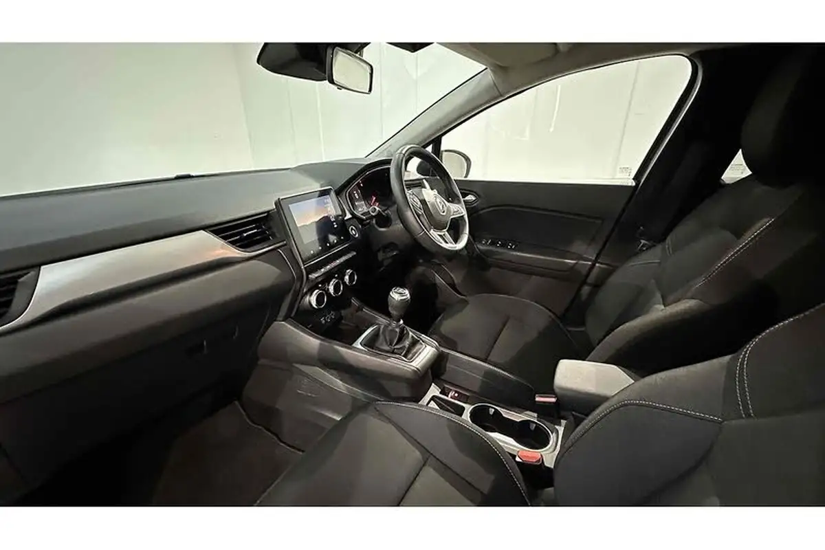2021-renault-captur-10-tce-iconic-90ps-big-19