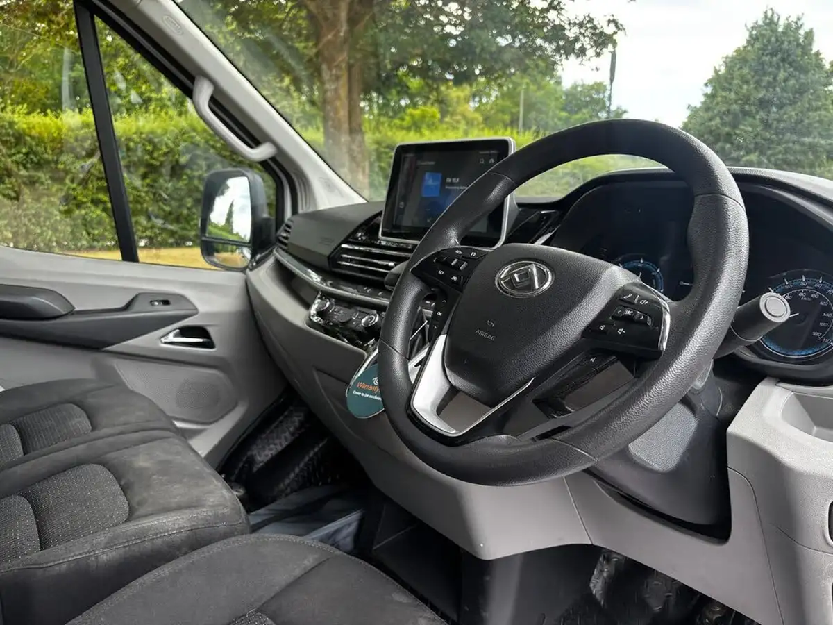 2022-maxus-e-deliver-9-e-lh-515kwh-big-24