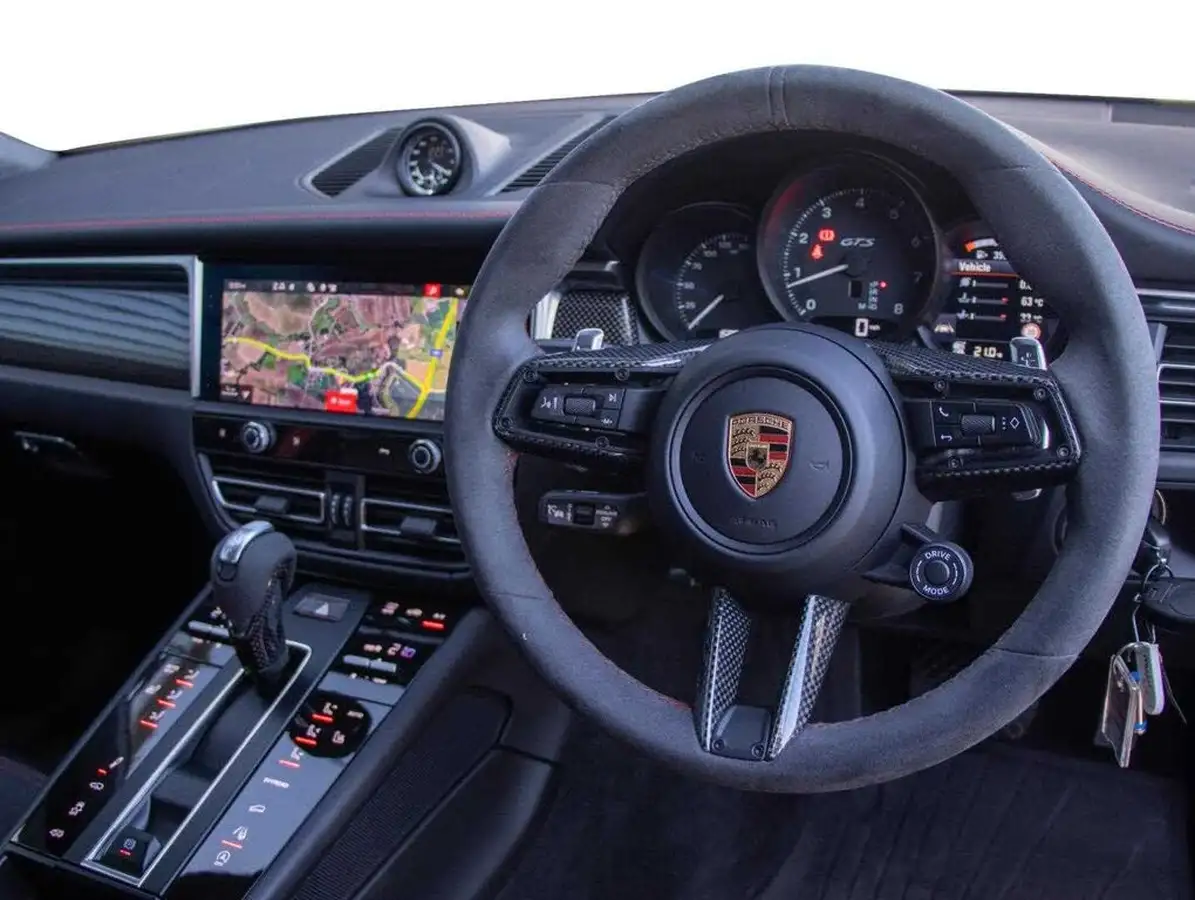 2023-porsche-macan-29-v6-gts-big-8