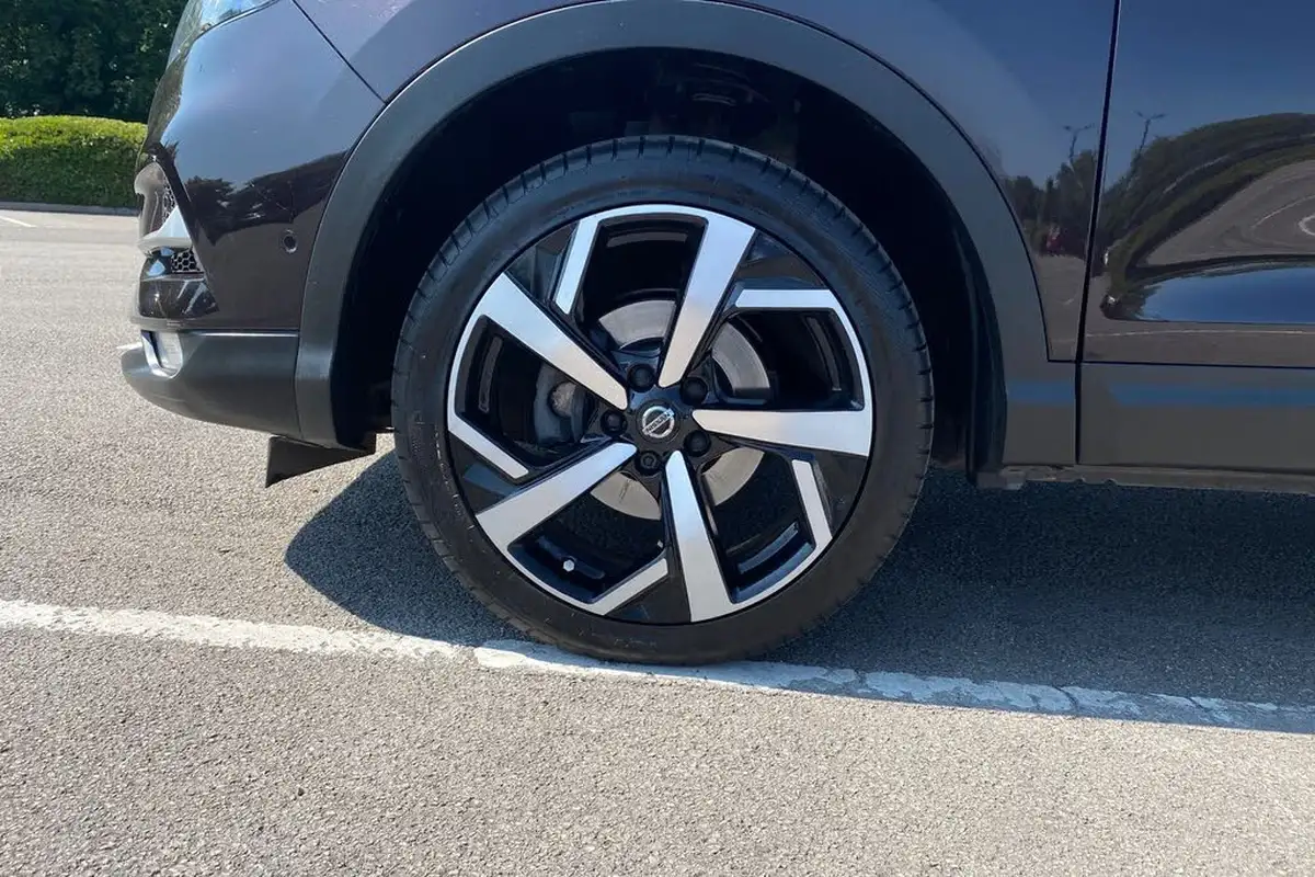 2019-nissan-qashqai-13-dig-t-tekna-140ps-big-8