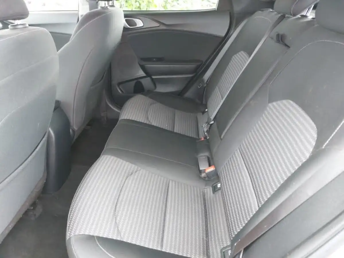 2022-kia-xceed-10-t-gdi-2-big-5
