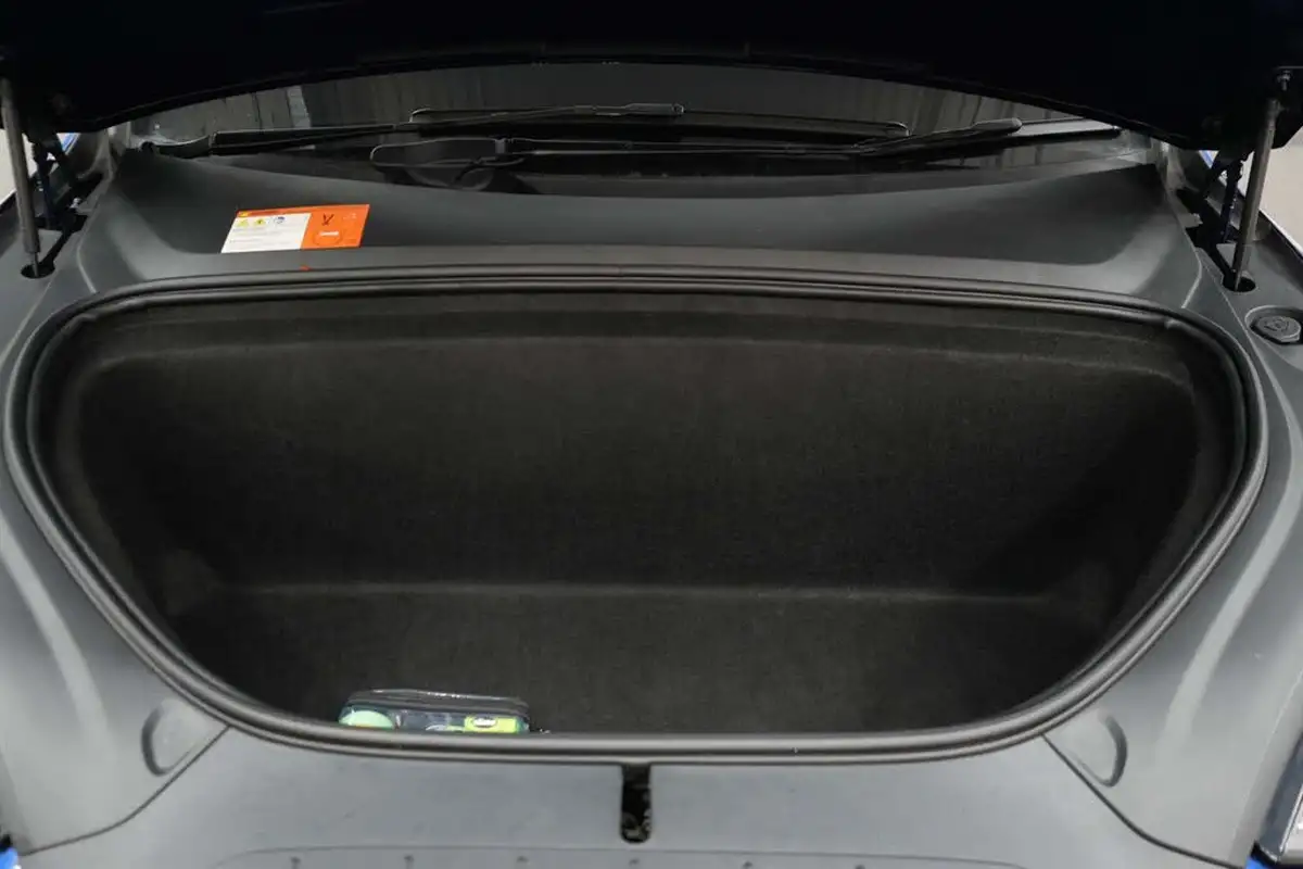 2018-tesla-model-x-e-75d-big-11