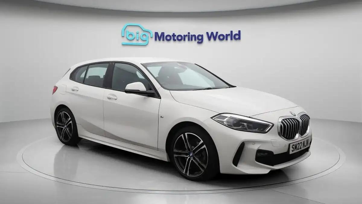 2022-bmw-1-series-15-118i-m-sport-lcp-big-1