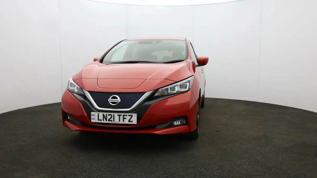 2021-nissan-leaf-e-tekna-big-1