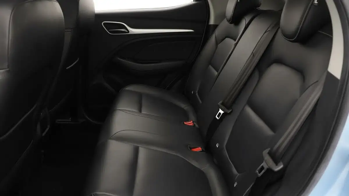 2021-mg-zs-suv-e-exclusive-ev-big-15