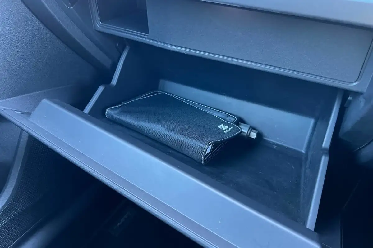 2021-seat-leon-15-etsi-fr-first-edition-hatchback-big-38