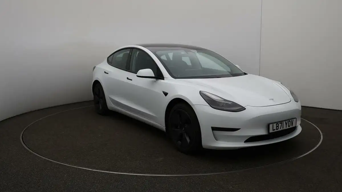 2021-tesla-model-3-e-long-range-awd-big-41