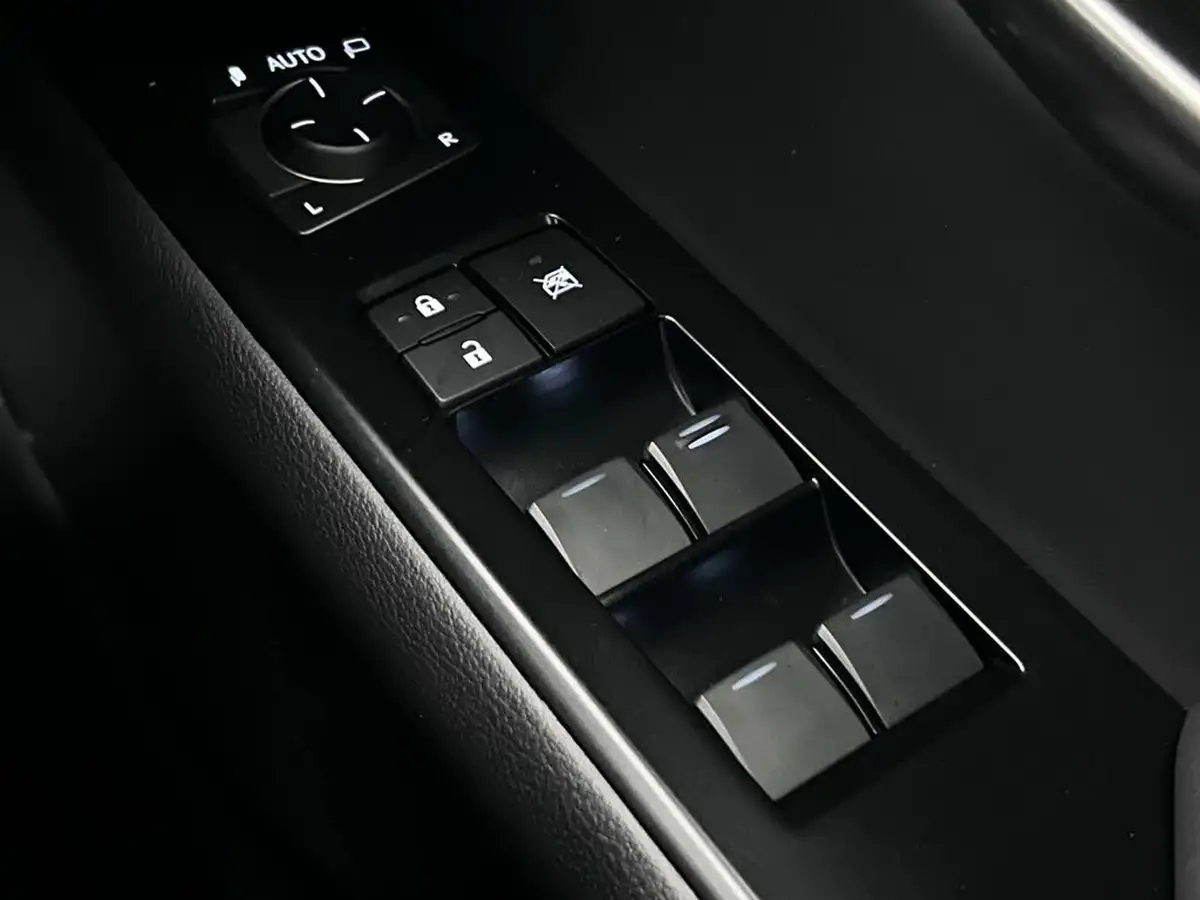 2023-lexus-ux-250h-20-f-sport-design-big-22
