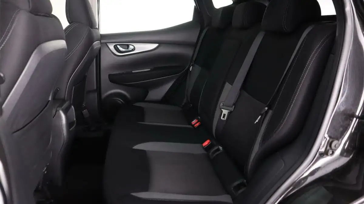 2017-nissan-qashqai-12-dig-t-n-connecta-big-15