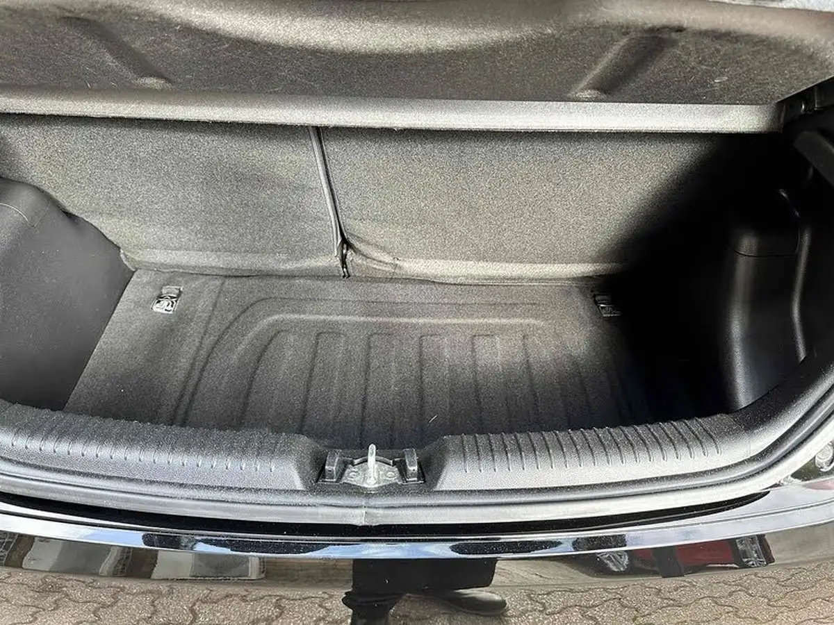 2015-kia-picanto-10-vr7-5d-big-17
