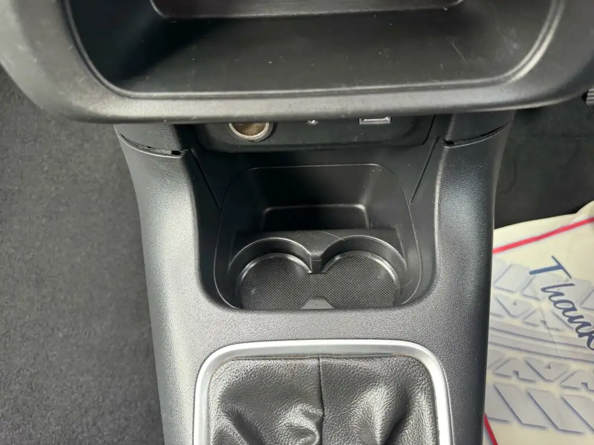 2017-citroen-c3-12-puretech-flair-82ps-big-35