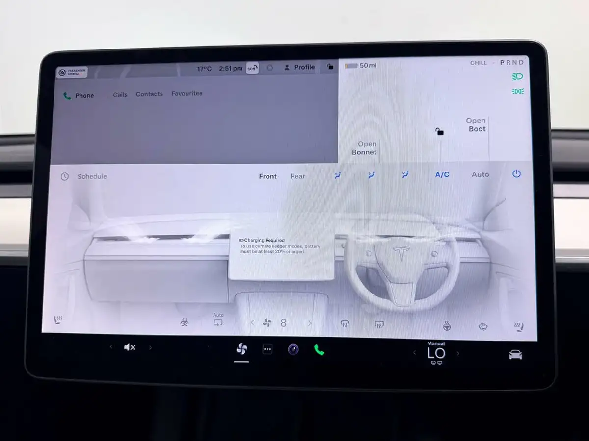 2022-tesla-model-y-e-long-range-big-31