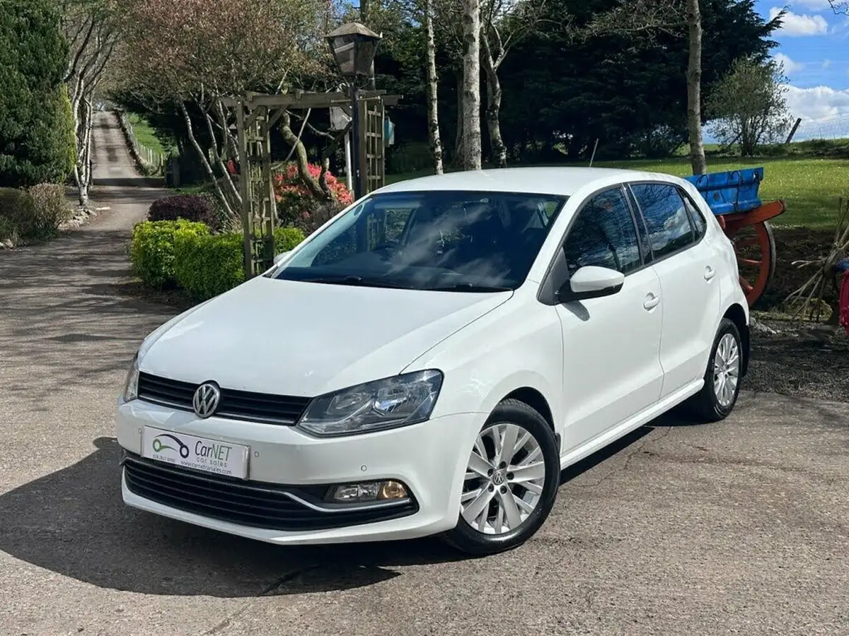 2015-volkswagen-polo-14tdi-se-5d-big-14