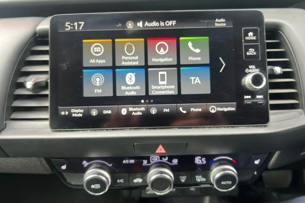 2020-honda-jazz-15-i-mmd-ex-big-14