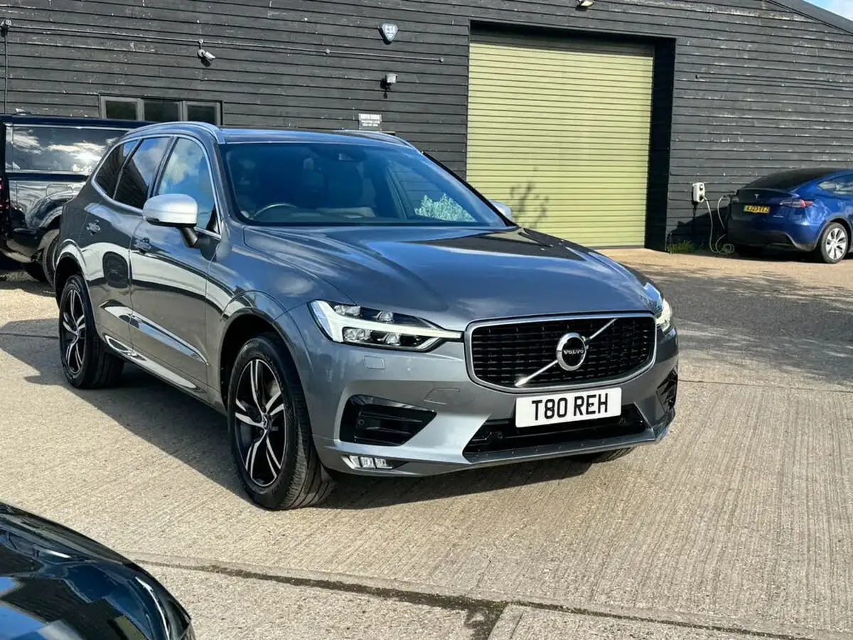 2018-volvo-xc60-20td-d4-r-design-4x4-geartronic-big-20
