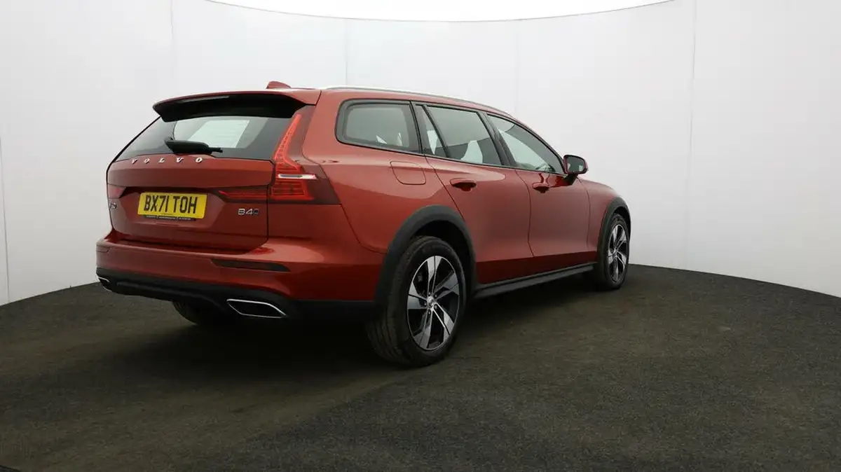 2021-volvo-v60-20td-b4-cross-country-big-53