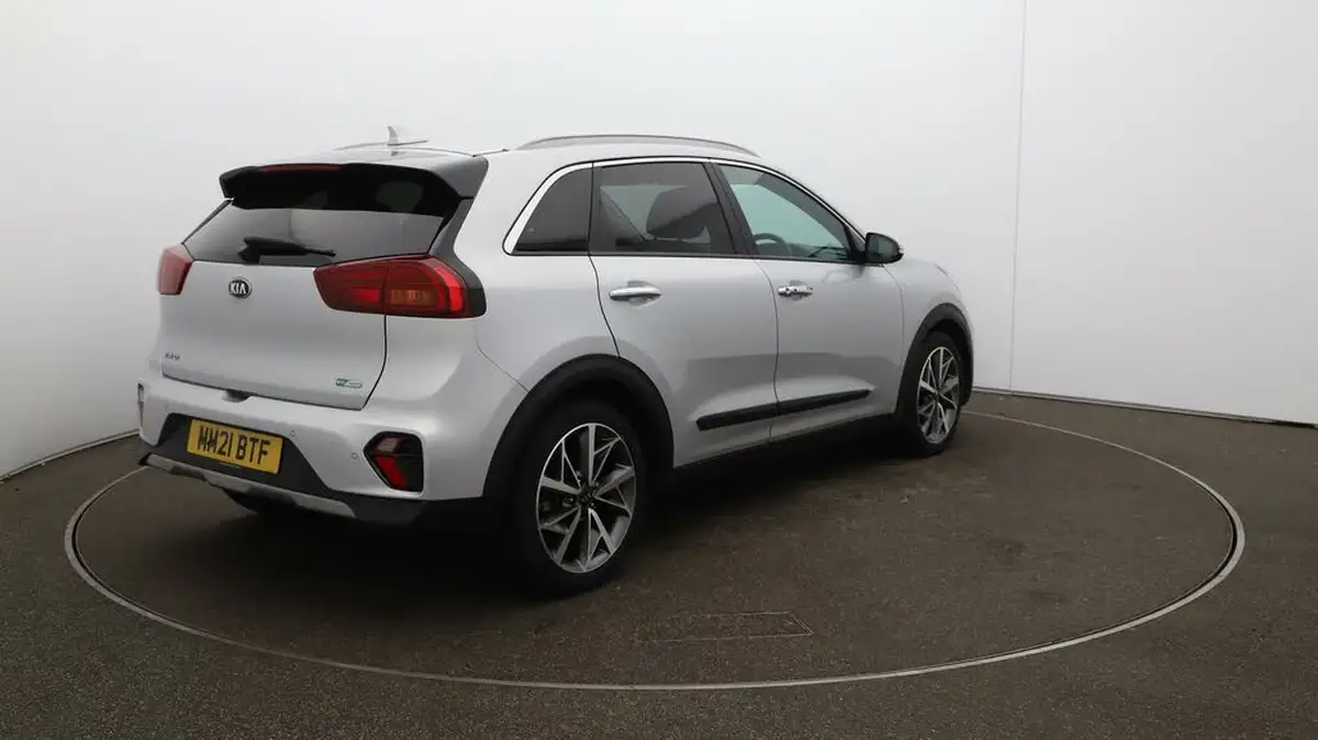 2021-kia-niro-16-gdi-4-132kwh-big-48