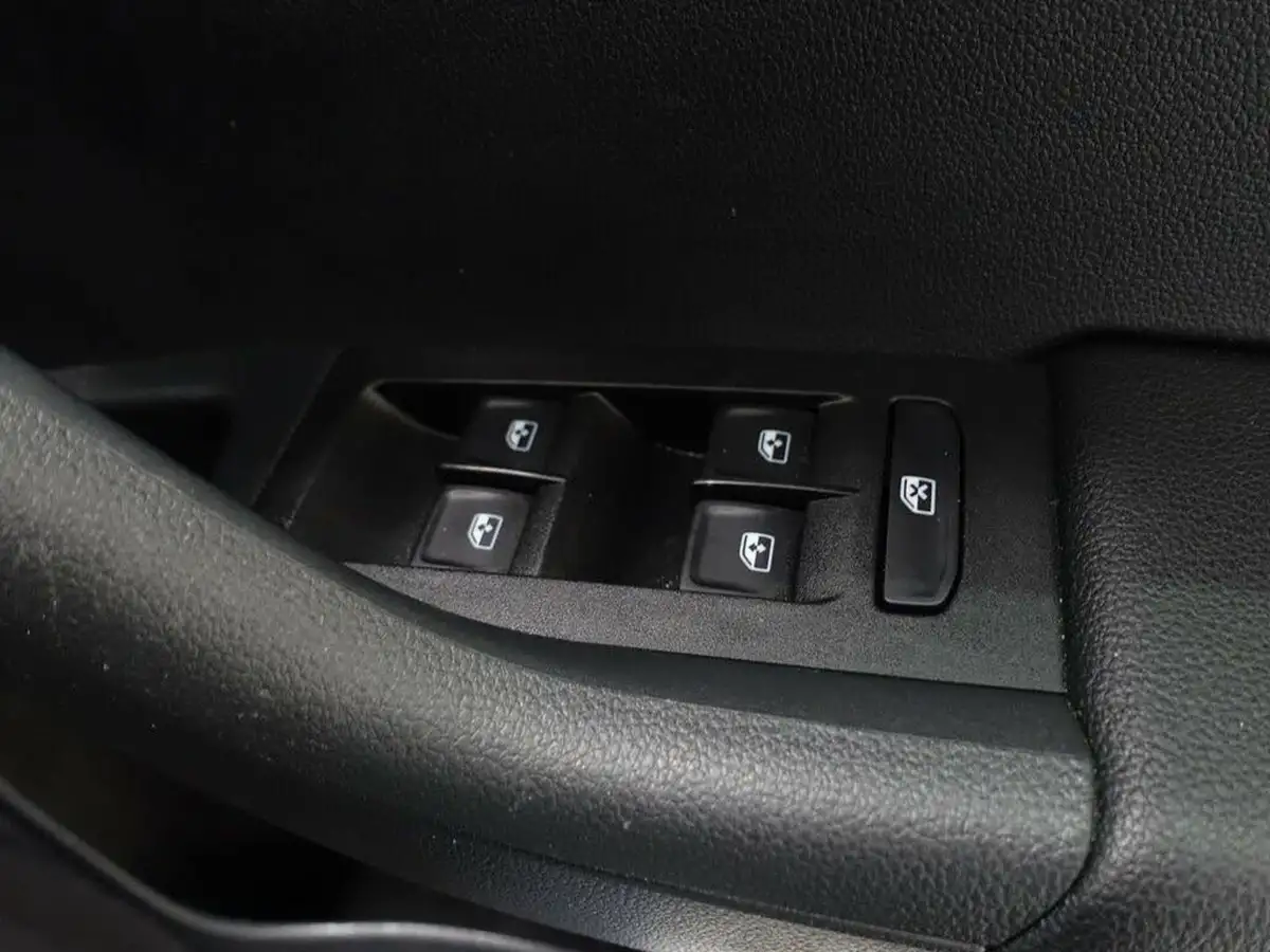 2019-skoda-octavia-20tdi-vrs-hatchback-big-25