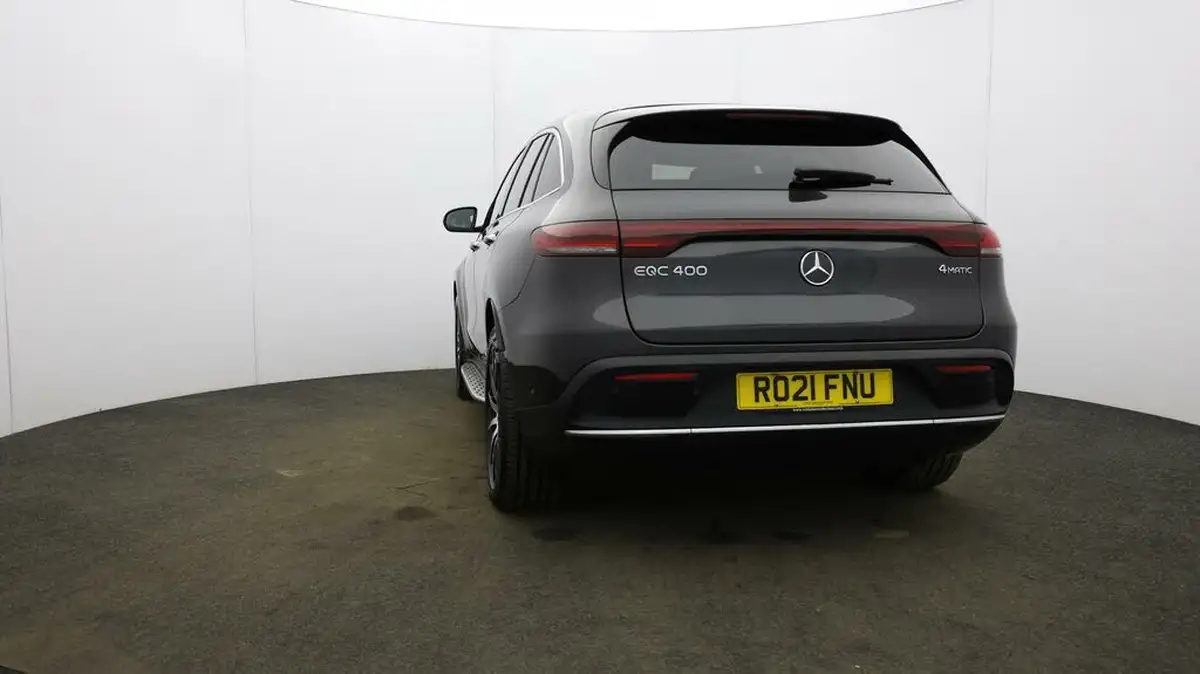 2021-mercedes-benz-eqc-e-eqc-400-amg-line-big-54