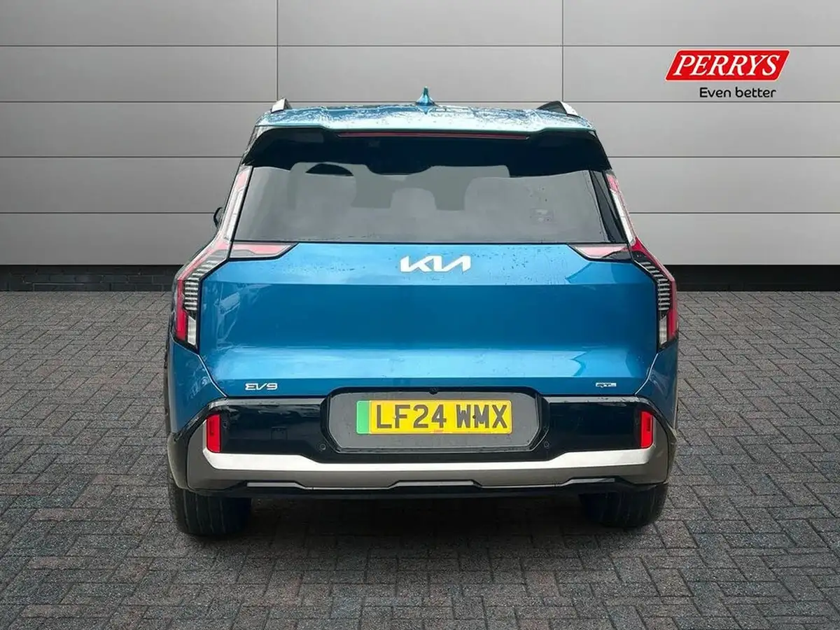 2024-kia-ev9-e-gt-line-s-7-big-4