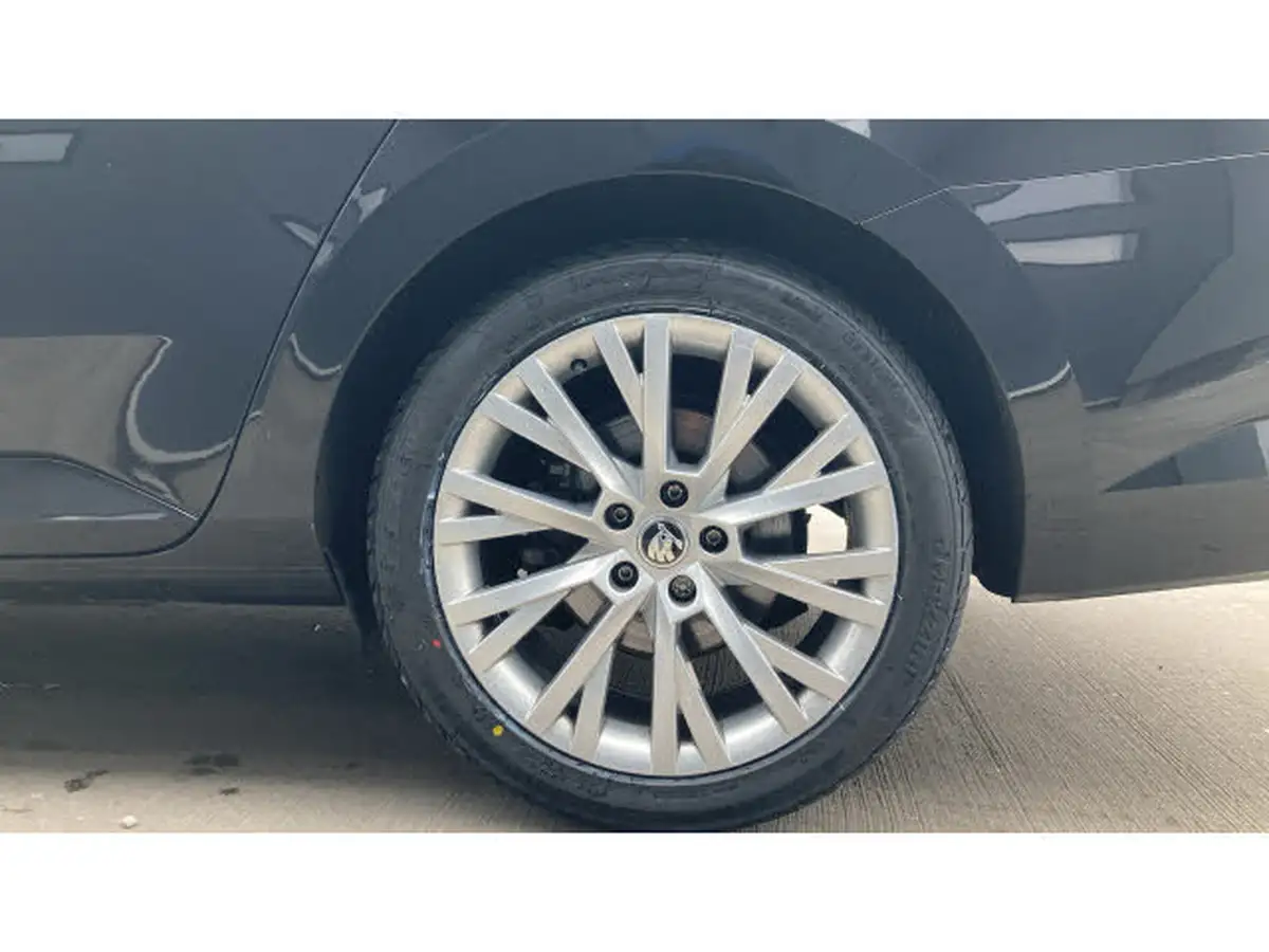 2023-skoda-superb-20tdi-se-l-200ps-estate-dsg-big-4