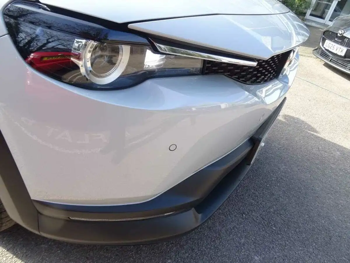 2025-mazda-mx-30-big-38