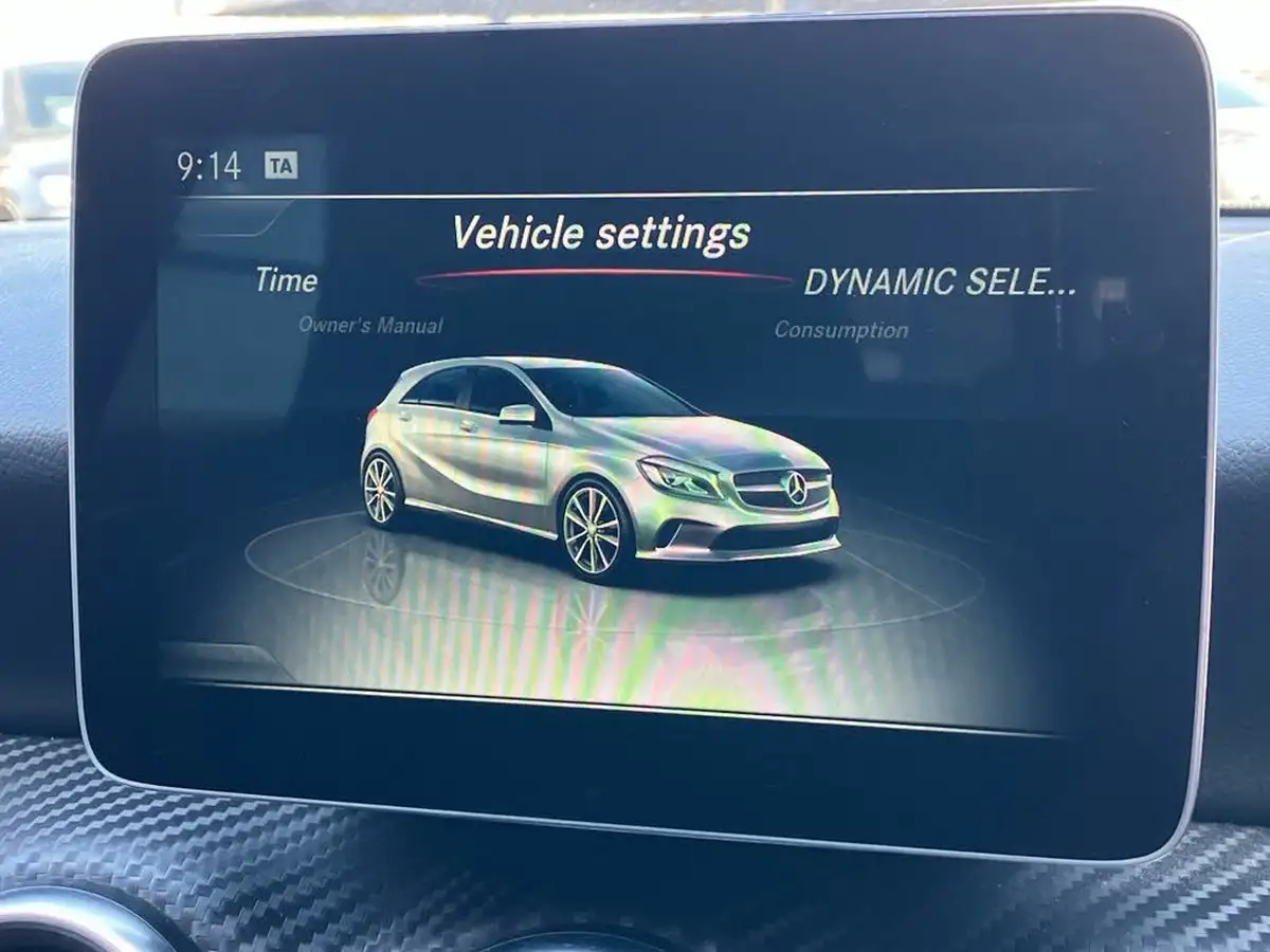 2018-mercedes-benz-a-class-16-a160-amg-line-ss-big-40