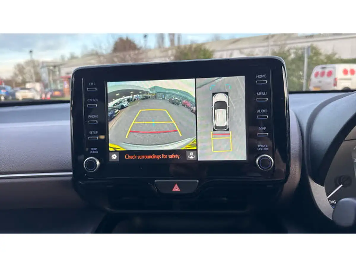 2023-toyota-yaris-cross-15-vvt-i-excel-awd-i-big-28