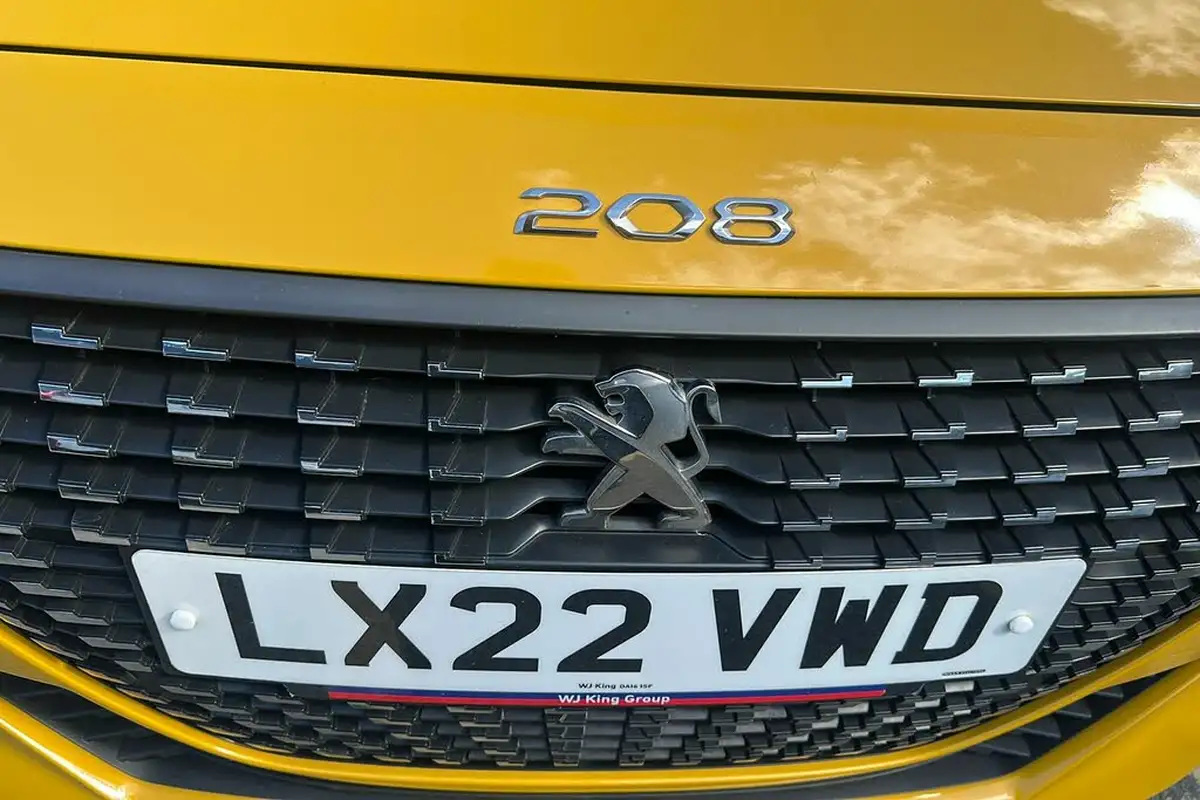 2022-peugeot-208-12-puretech-active-premium-100bhp-big-19