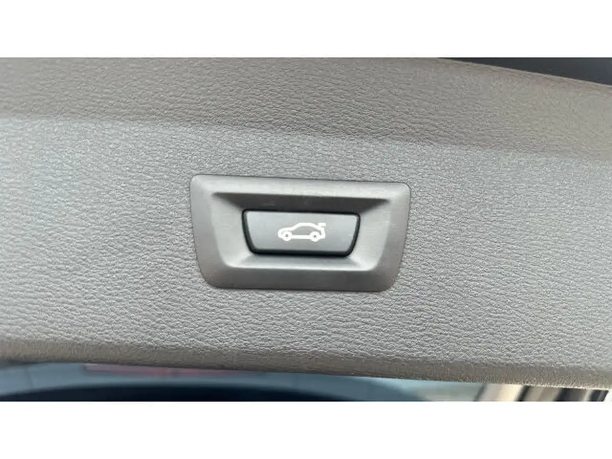 2021-bmw-x1-20-xdrive20i-xline-big-25