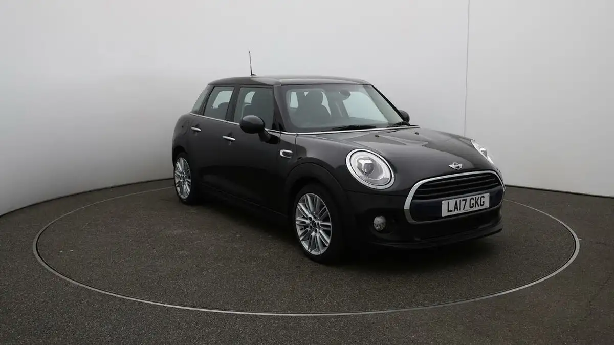 2017-mini-cooper-15-cooper-ss-hatchback-5d-auto-big-32