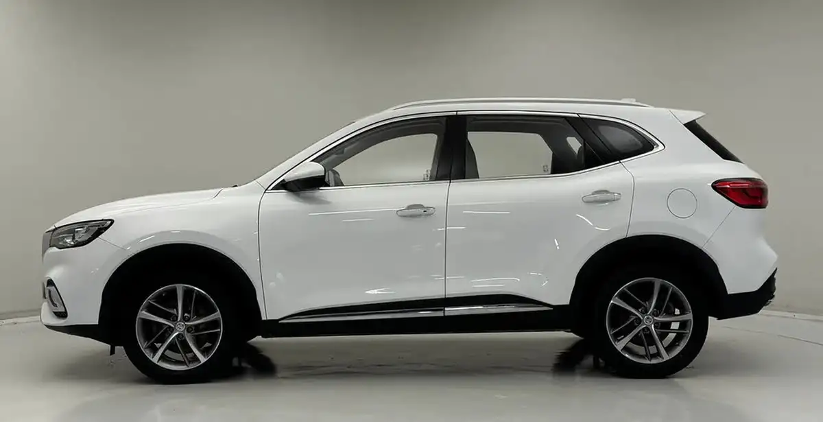 2022-mg-hs-15t-gdi-exclusive-162ps-big-1