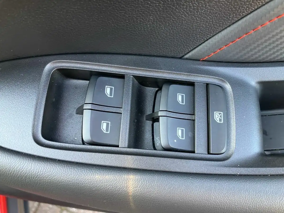 2023-mg-zs-suv-15-vti-tech-exclusive-big-17